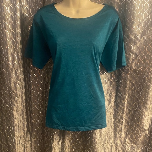 The Limited Short Sleeve Top - Picture 1 of 3